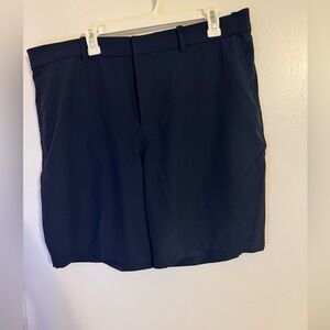 Nike Dri-Fit black golf shorts #golfswag
Fit to size perfect a day outside